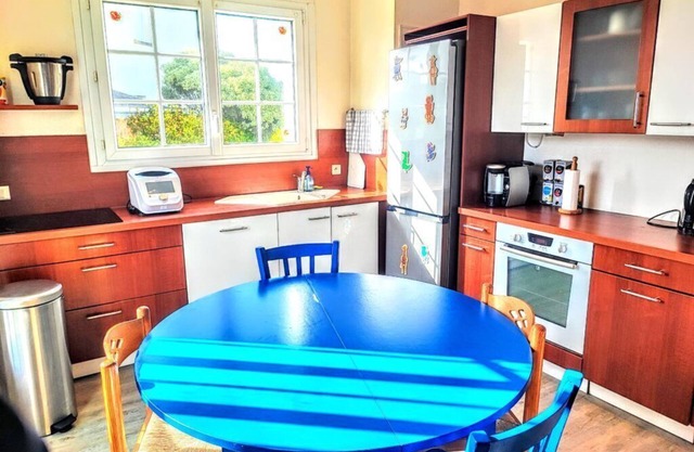 Spacious 5-bedroom house in gorgeous Loctudy