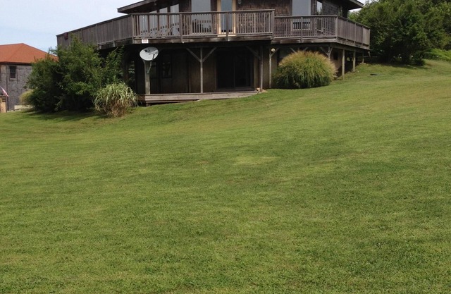 Spacious 5 Bedroom home on Westside of Block Island