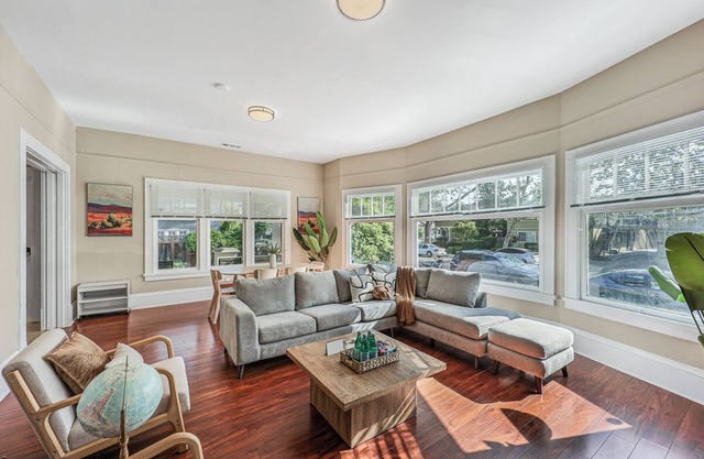 Spacious 5BR! Charming 5b/3b house in Downtown San Jose w/AC, Wifi, freeparkings