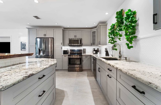 Spacious 8BR w/Guesthouse + Pool & Tons of Games