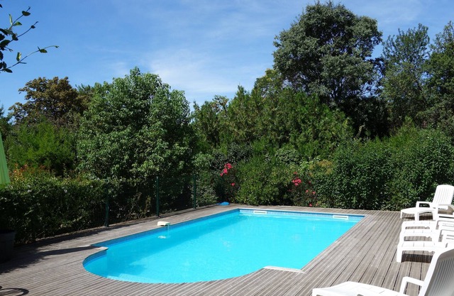 Spacious Air-conditioned Villa Private Pool between sea & mountains in Hérault