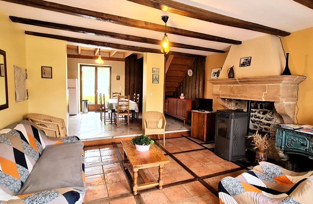 Spacious and comfortable house with terrace and garden, perfect for family or business