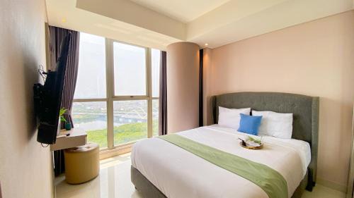 Spacious and Comfort Stay 3BR at Gold Coast Apartment By Travelio