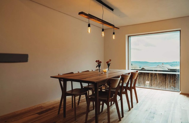 Spacious apartment for 6 people in the middle of the south of Swabia with a large outdoor area