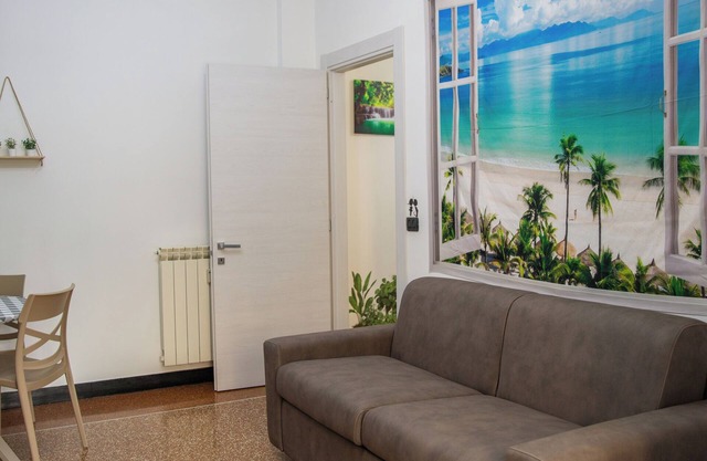 Spacious apartment in central area with balcony, within walking distance of Scassi Hospital