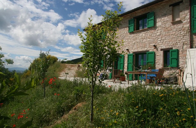 Spacious apartment in the Gola del Furlo National Park