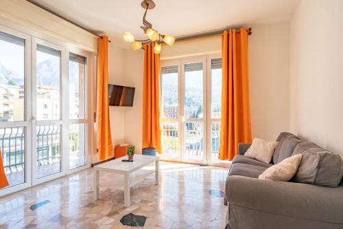 Spacious Apartment with Panoramic Views in Lecco