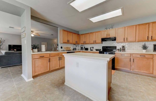 Spacious Cedar Park Home | Pet Friendly + 2-Car Garage