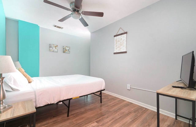 Spacious condo near ATT & more!