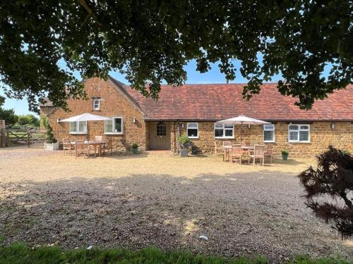 Spacious Cottage in Idyllic Spot