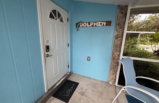Spacious Cottage 1.5 Mi To Beach Kitchen W&D King Bed Dock On The Imperial River