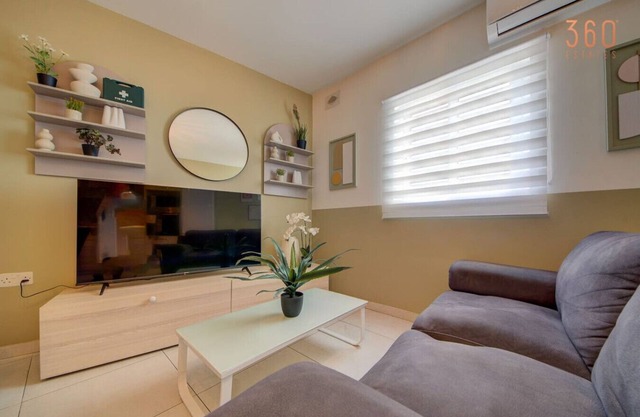Spacious, fully equipped 4BR home in Pietà w/WIFI