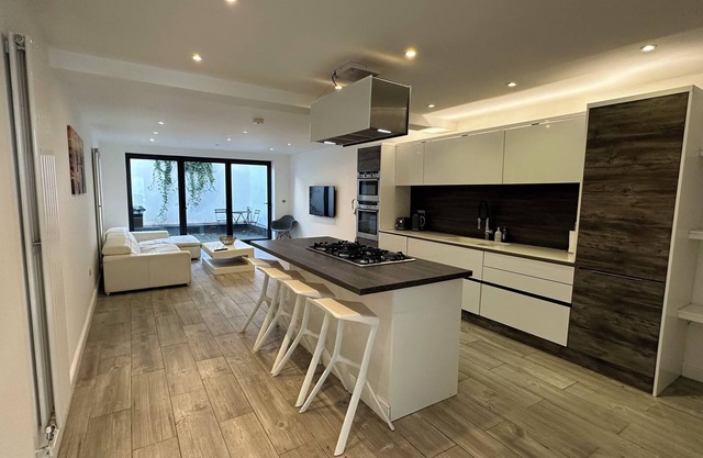 Spacious 4 Bedroom Town House