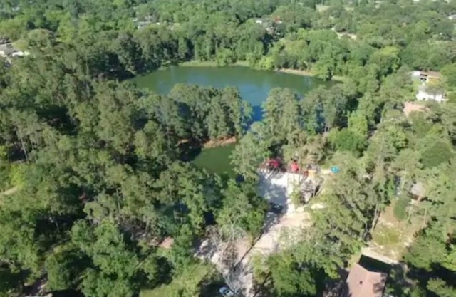 Spacious home on 25 acre estate with lake & beach