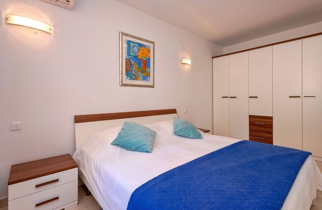 Spacious Hvar Town 3 Bedroom Apartment With Large Terrace