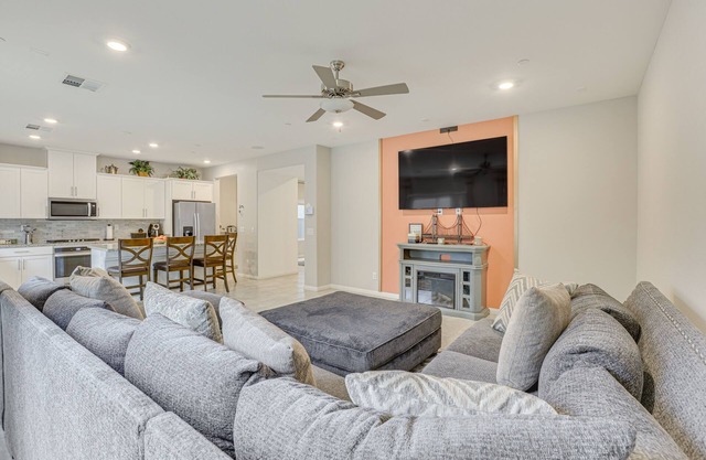 Spacious Las Vegas Home w/Patio, 17 Mi to Strip!