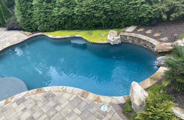 Spacious Luxury home with heated pool/spa