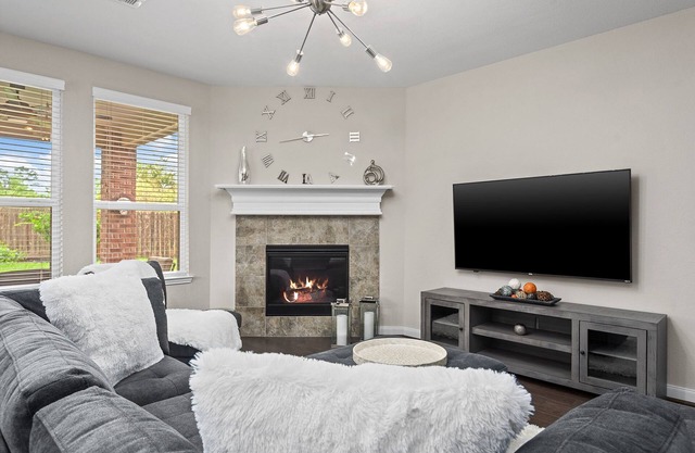 Spacious luxury house near the Woodlands