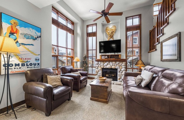 Spacious multi level 3 bedroom + den townhouse, close to Morrisey lift