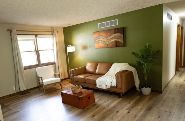 Spacious Oasis with Cozy Lounge Near ESU
