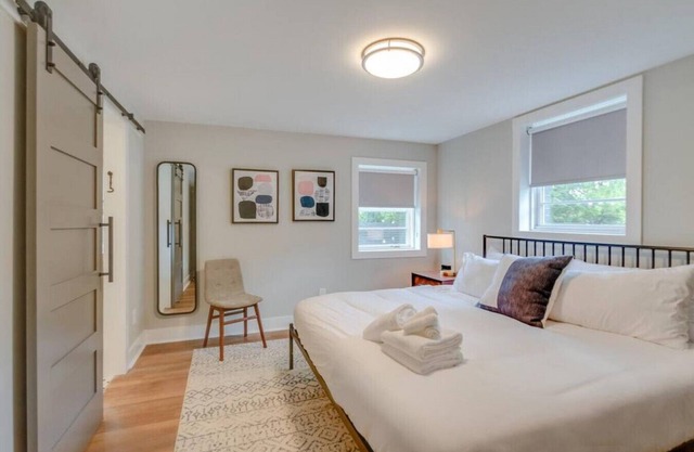 Spacious & Peaceful- Historic Franklin Quadplex