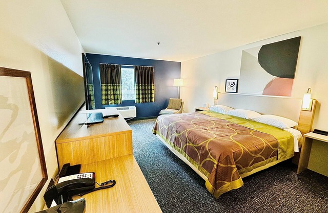 Spark by Hilton Springfield Eugene