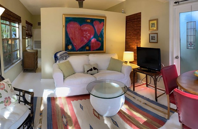 ❤SPECIAL PROMO❤ Gorgeous Zen Romantic Cottage in idyllic COCONUT GROVE Pets ok