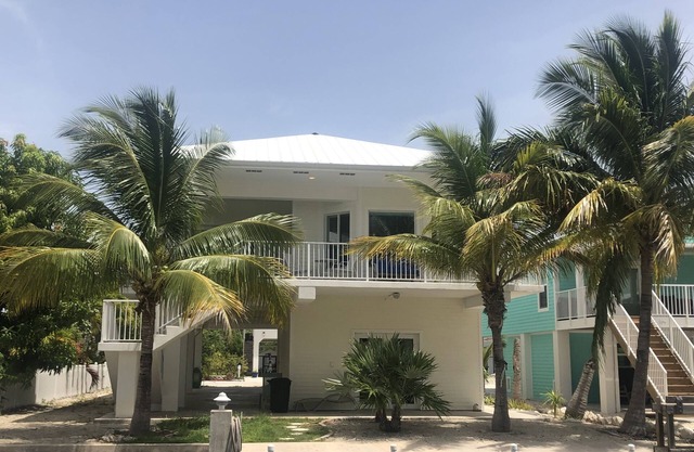 Specials for June 2025! Best accommodations for a fabulous Keys Vacation!