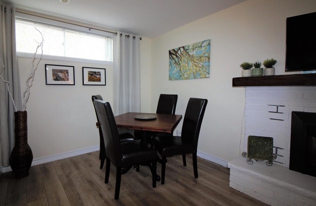Specious Executive Apartment Minutes from Barrie Waterfront parks
