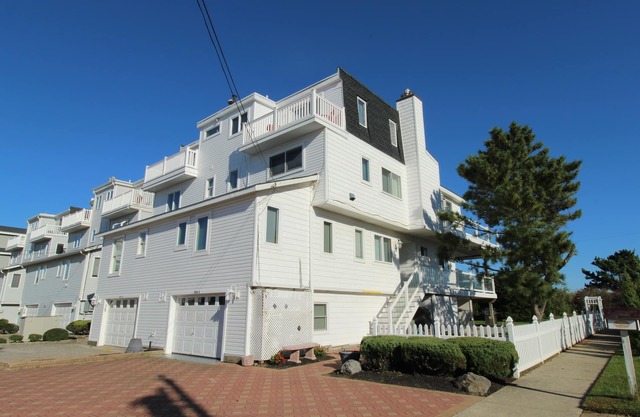 Spectacular/modern town home is perfectly situated OCEANFRONT