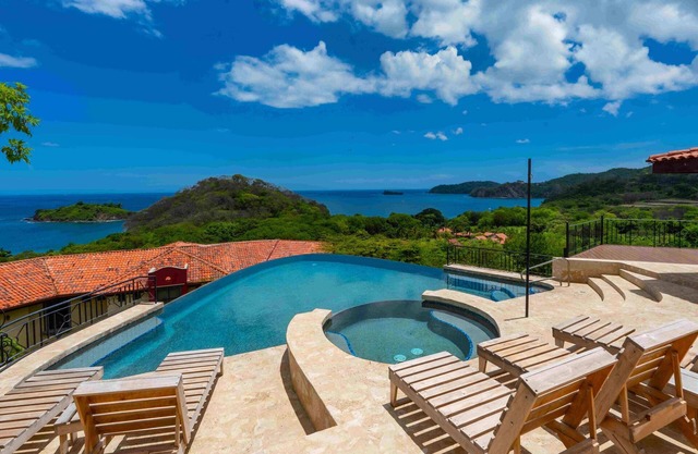 Spectacular Ocean Views, Breathtaking Sunsets!