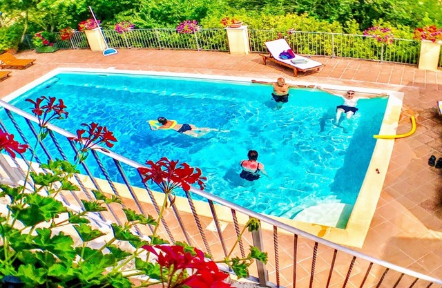 SPOLETO SPLASH/SLPS 18-24/EXC POOL/SPOLETO 7 KMS/FOOTBALL PITCH/GAMES AREA/WIFI