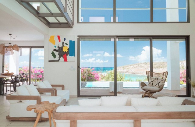 Spring Sea - 3 bedroom villa with Sea view and Pool, Indigo Bay, Sint Maarten