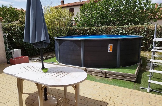 St Cyprien air-conditioned house with private pool