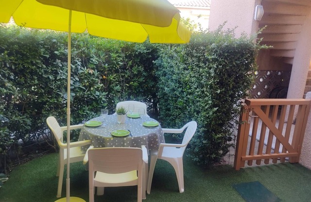 St Cyprien, cozy and close to the beach!