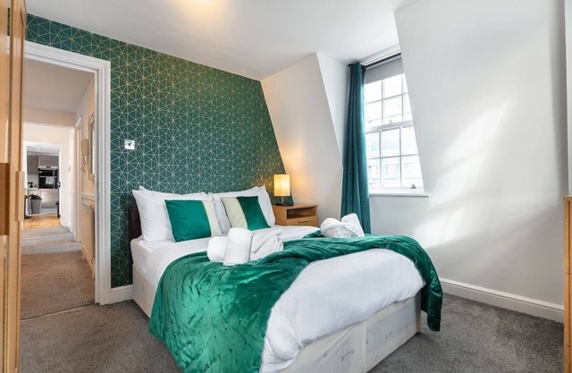St James's Nest. Cute 3BR 2Bth Steps to Big Ben!