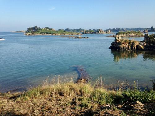 St Rom, Vue imprenable sur l'Ile de Bréhat