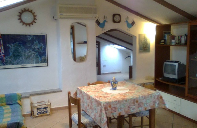 St.Teresa attic + parking in the center en090063C2IN2D7V5II