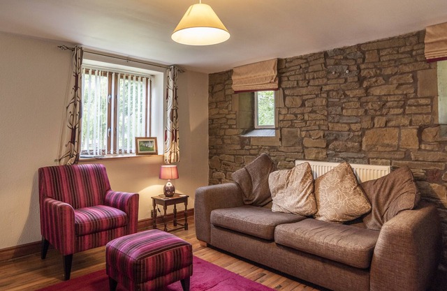 Stables Cottage on quiet holiday park