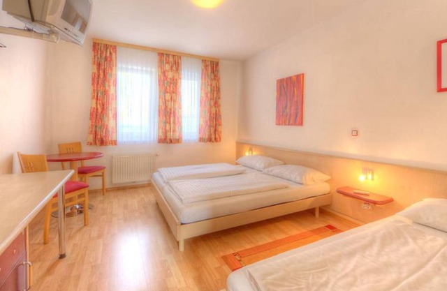 Standard Dreibettzimmer - Hotel am See Rust