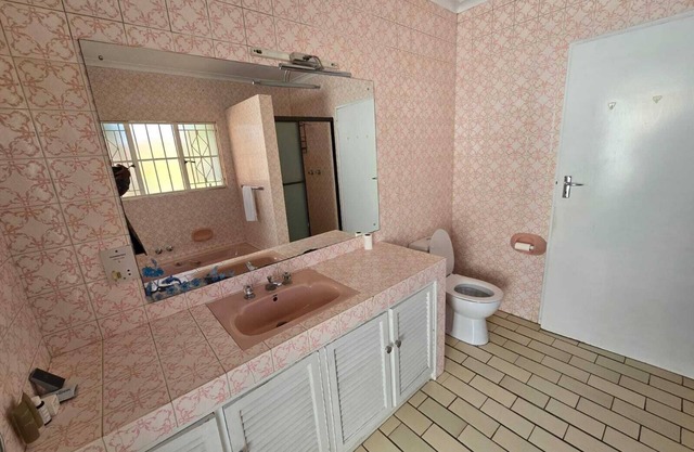 Starlight Stay Guesthouse Your Cozy Retreat in Sandton, Steps 4rm Entertainment.