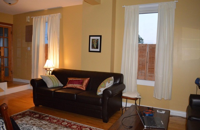 Stay in a charming heritage home in Charlottetown close to downtown!
