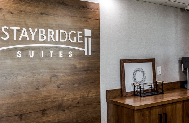 Staybridge Suites Dallas Market Ctr Love Field by IHG