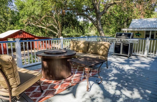 Steps away from the sweet LaGrange downtown square