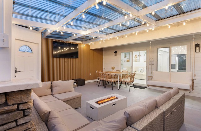 Steps to Beach, Firepit & Patio | Long-Term Sunset Beach Stay | Coastal Cove