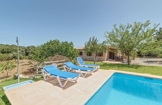 Stone-villa in a rural idyll with pool– Villa Mamici