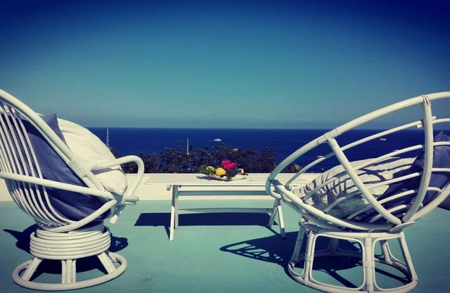 Stromboli, the home between sea and volcano