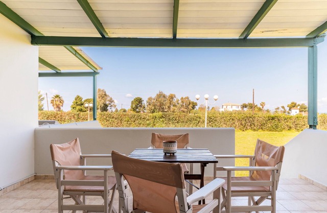 Studio Apartment '3' with Private Terrace, Wi-Fi and Air Conditioning
