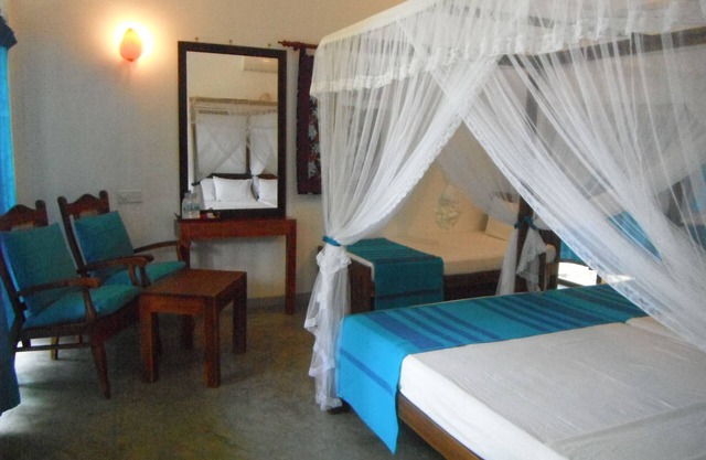 Studio Apartment in Sri Lanka Paradise close to Beach, Town, Safari, Sightseeing