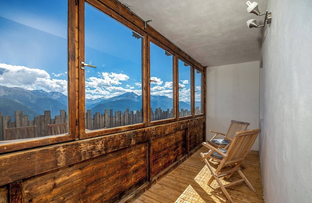 Studio Apartment "Oberköbenhof Tal" with Mountain View, Shared Terrace & Wi-Fi